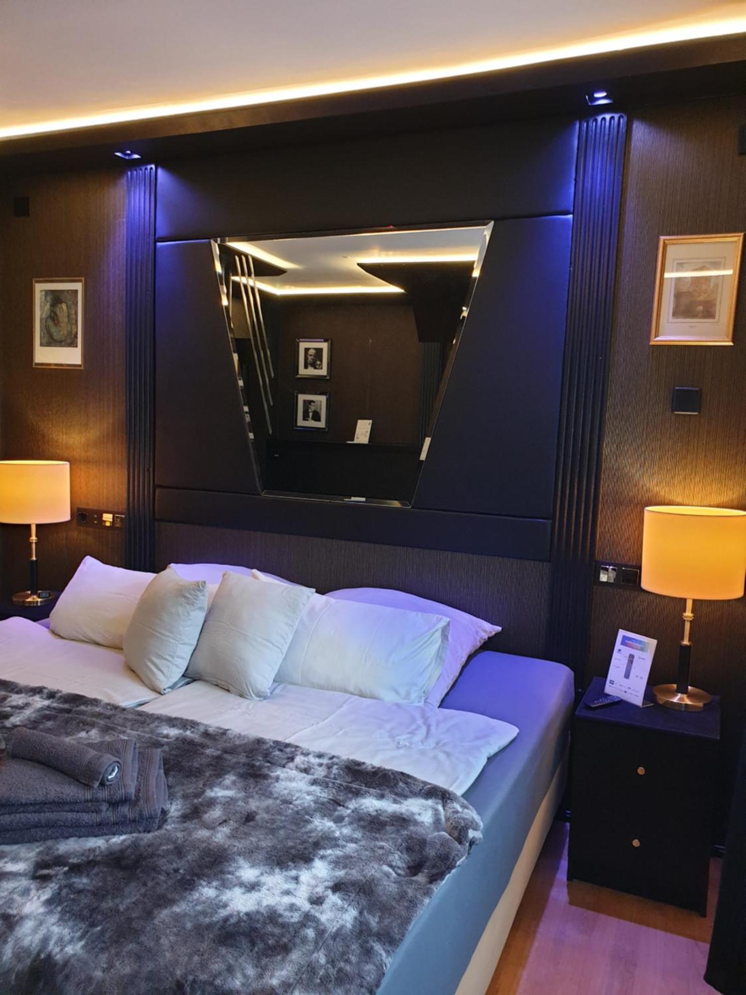 Miet-Kamp Ruhig, Zentral, Nahe Messe, Ausgefallenes Design 2 Schlafzimmer Берлін Екстер'єр фото